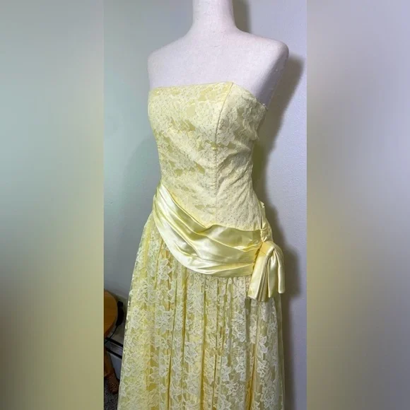 80’s ZUM ZUM Vtg Yellow Lace Frilly Satin Sequins Sash Prom Gown Wedding Dress - Picture 3 of 17